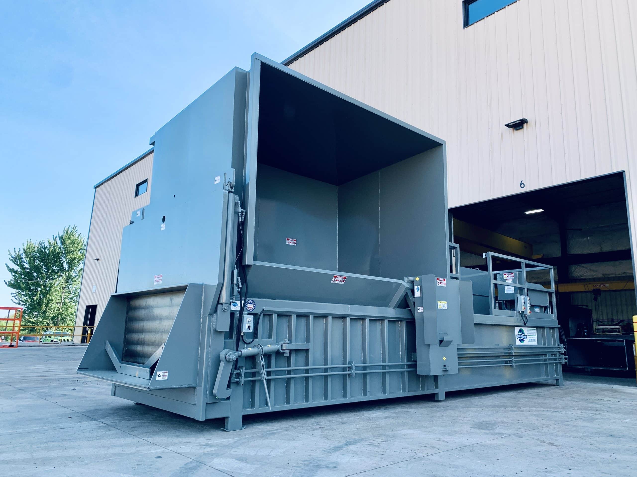Pre-Crusher compactor