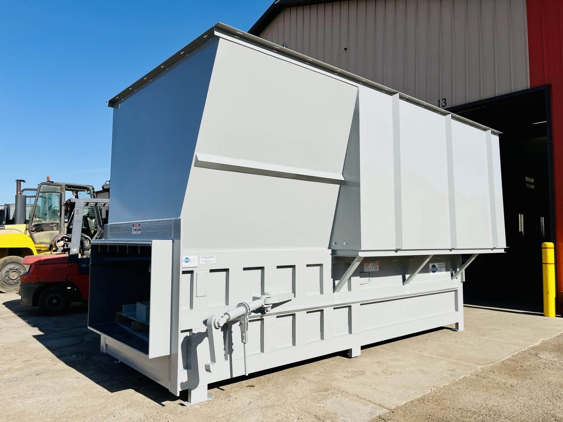 INDUSTRIAL STATIONARY COMPACTOR 7460